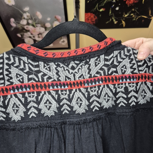 Johnny Was Black Blouse with Red and Gray Accents - Picture 9 of 10